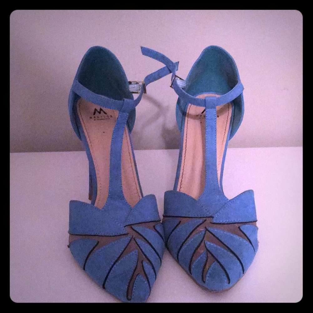 Beautiful teal stilettos